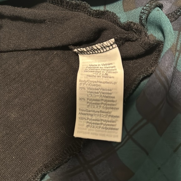 XS J CREW flowy top with plaid bottom - Picture 5 of 5